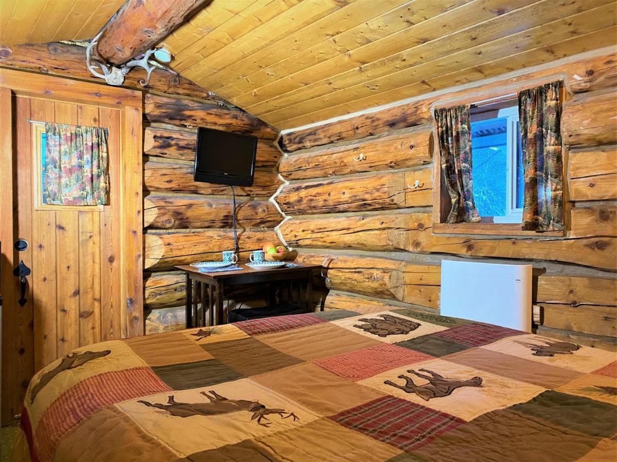 Alaska Creekside Cabins In Сьюард Экстерьер фото